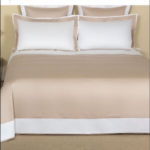 Frette Flying Duvet Cover, Queen. Color: white-Beige. MSRP: $1,300